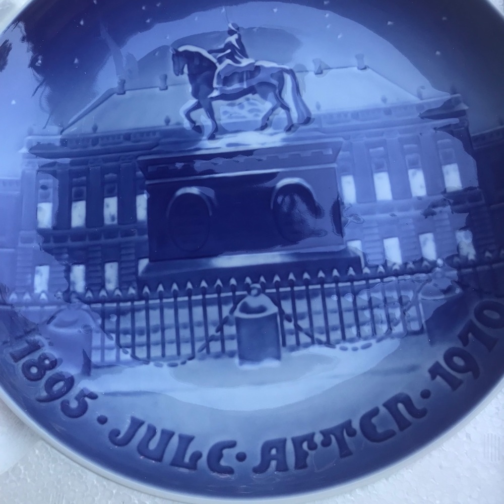 Bing and Grondahl plate